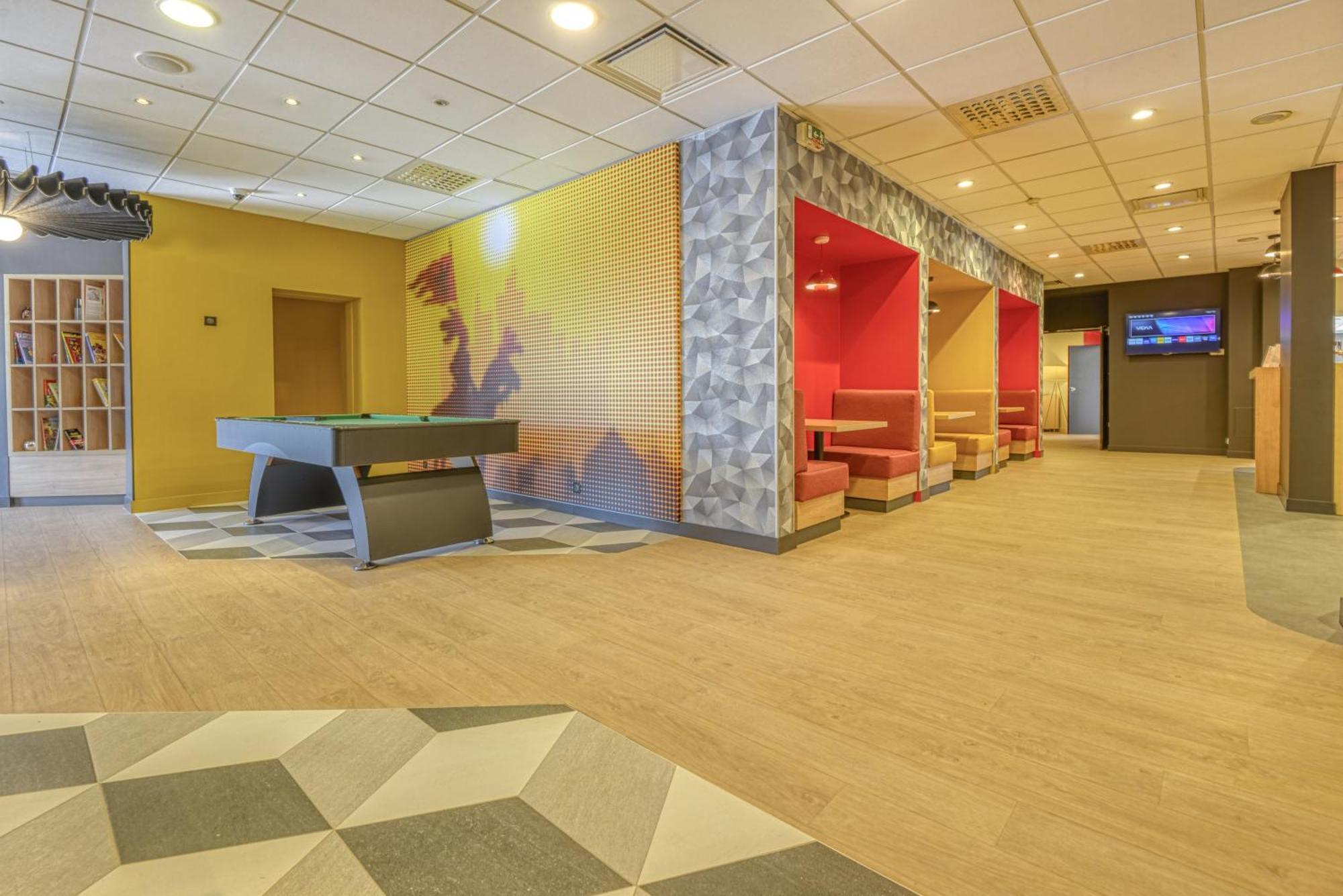 Ibis Cholet Hotell Exteriör bild