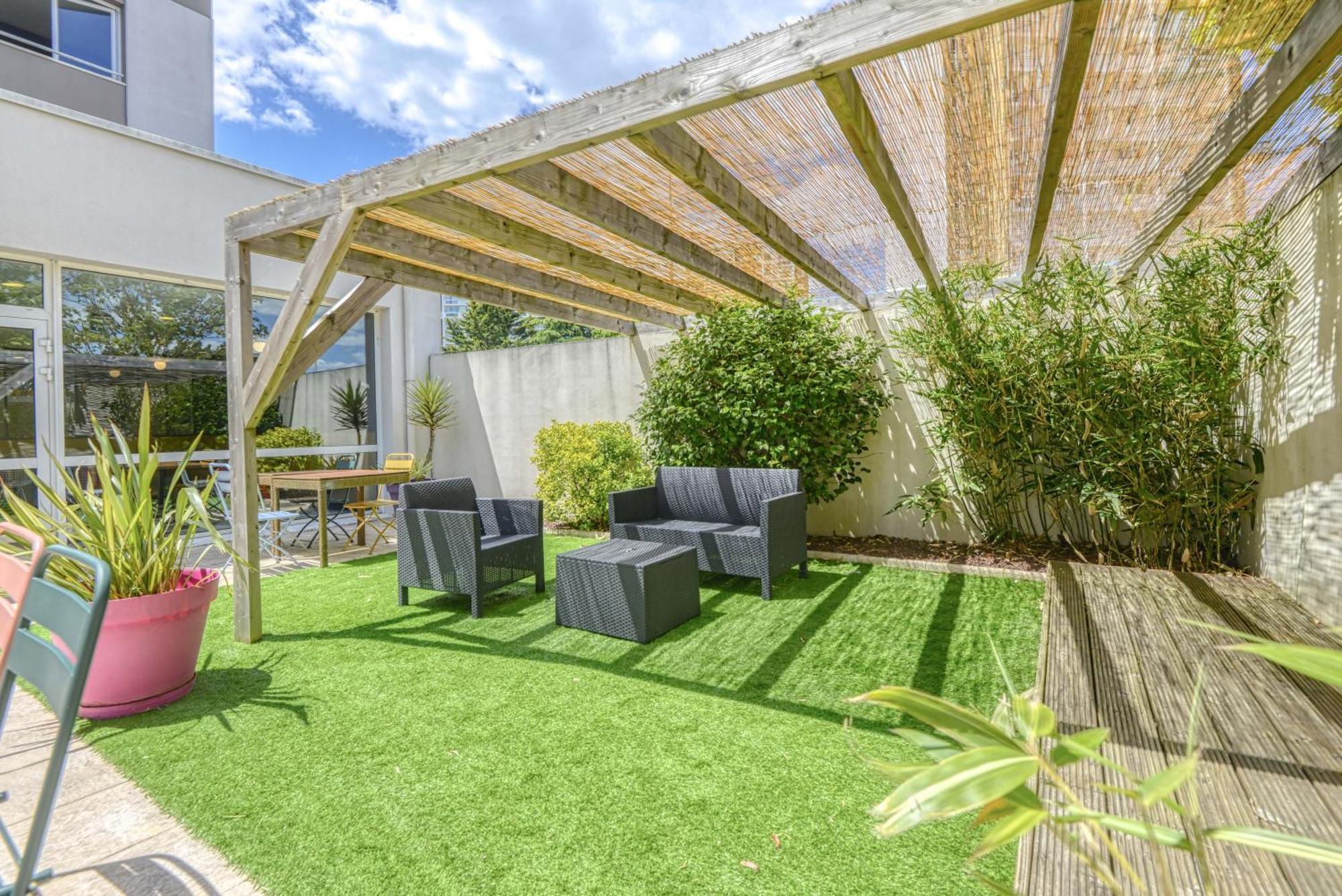 Ibis Cholet Hotell Exteriör bild