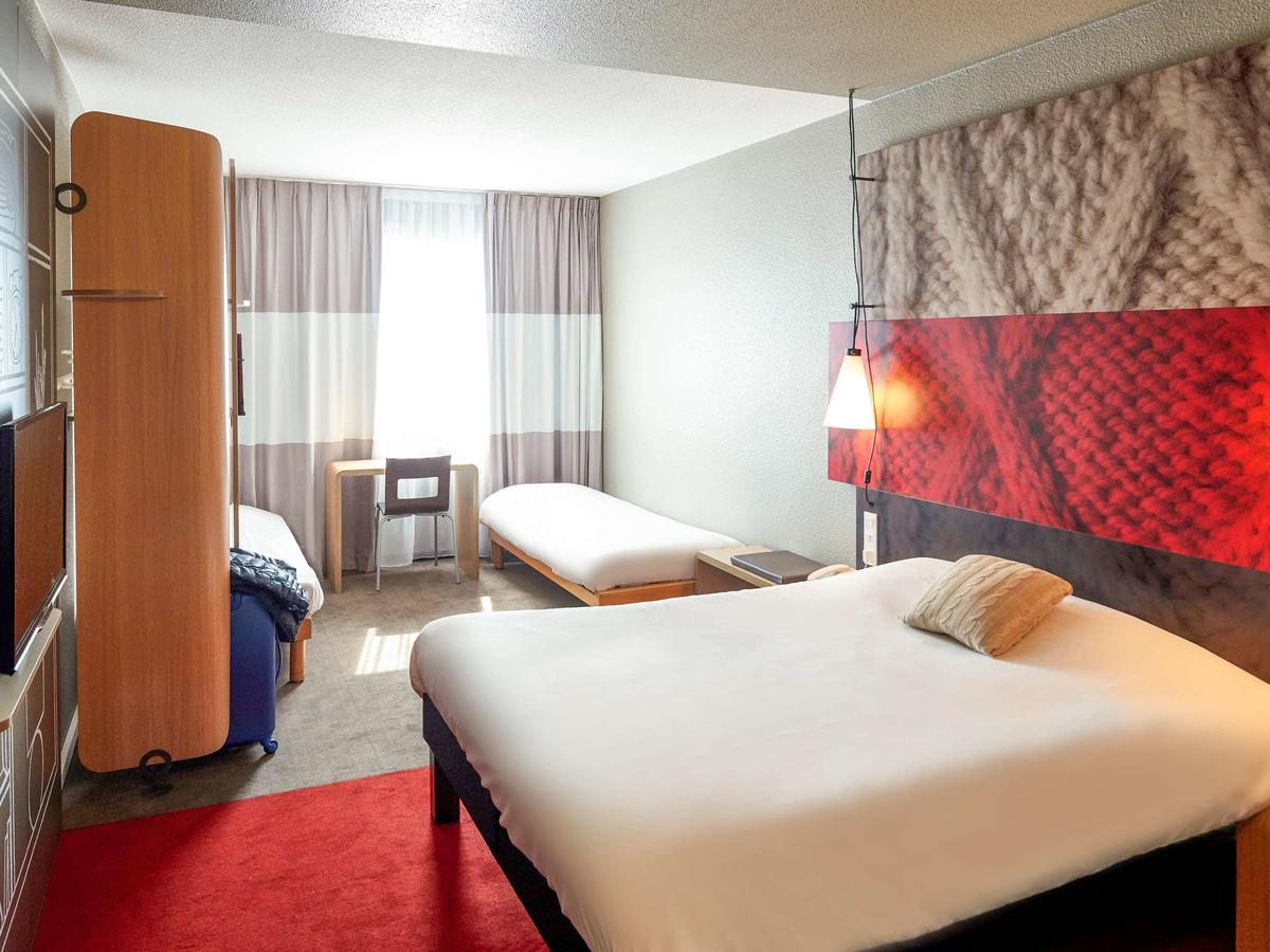 Ibis Cholet Hotell Exteriör bild