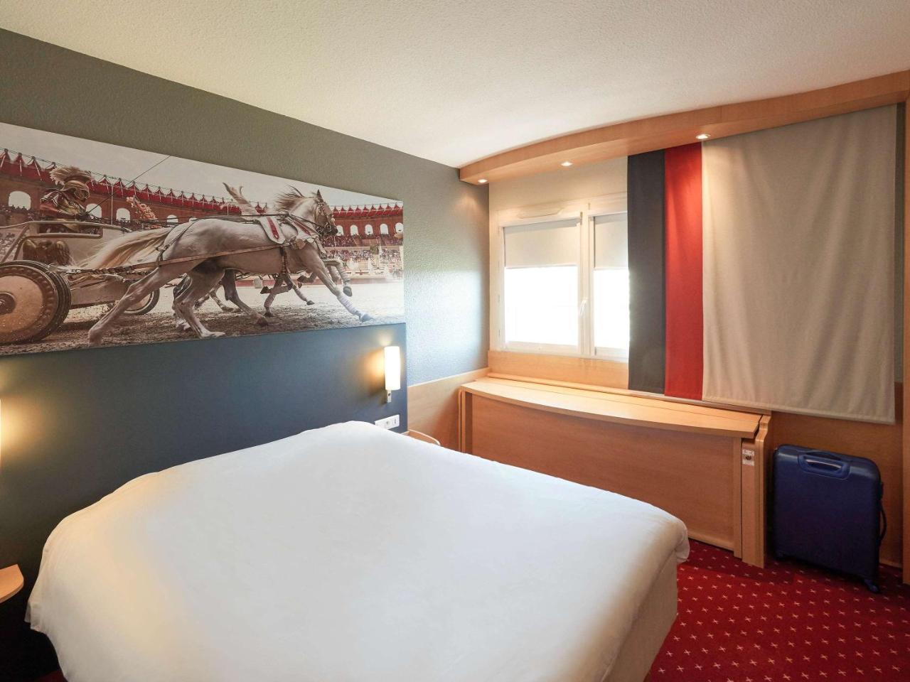 Ibis Cholet Hotell Exteriör bild
